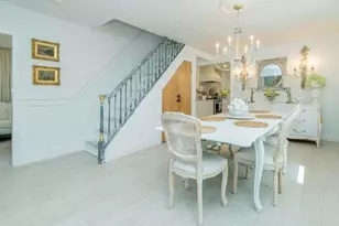 9 Robert Rd, Glen Cove, NY 11542 - Photo 7