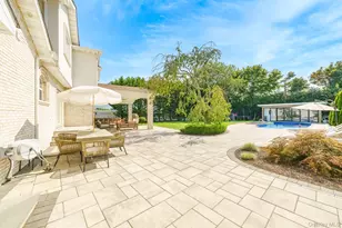 20 Mc Cue Ln, Babylon, NY 11702 - Photo 35