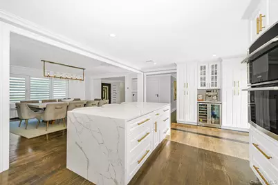20 Mc Cue Lane, Babylon, NY 11702 - Photo 11