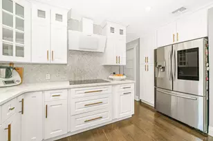 20 Mc Cue Ln, Babylon, NY 11702 - Photo 15