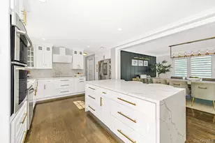 20 Mc Cue Ln, Babylon, NY 11702 - Photo 13