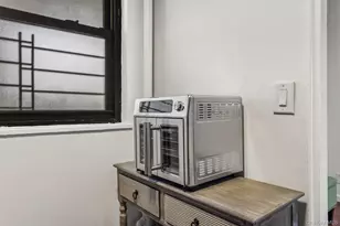 61-25 98th St, Rego Park, NY 11374 - Photo 5