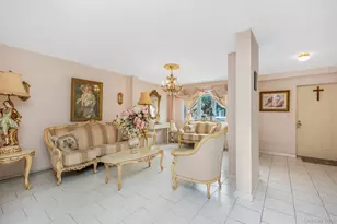 69-11 62nd Dr, Middle Village, NY 11379 - Photo 9