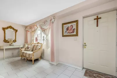 69-11 62nd Drive, Middle Village, NY 11379 - Photo 5