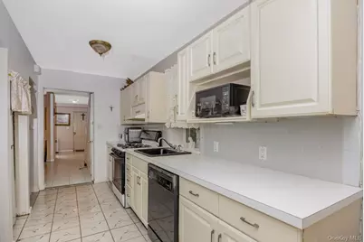 69-11 62nd Drive, Middle Village, NY 11379 - Photo 15