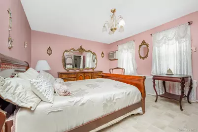 69-11 62nd Drive, Middle Village, NY 11379 - Photo 19
