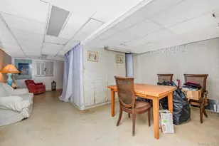 69-11 62nd Dr, Middle Village, NY 11379 - Photo 21