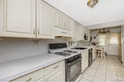 69-11 62nd Drive, Middle Village, NY 11379 - Photo 13