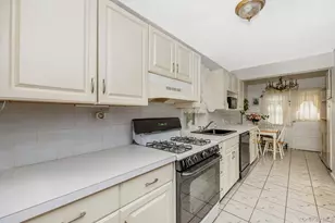 69-11 62nd Dr, Middle Village, NY 11379 - Photo 13