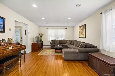 9 Charlemagne Drive, Nesconset, NY 11767 - Photo 5