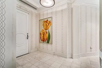 2000 Royal Court #2009, North Hills, NY 11040 - Photo 1