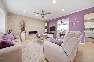 66 Caroline Avenue, Franklin Square, NY 11010 - Photo 3