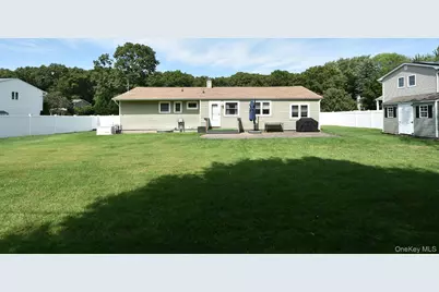 14 Milburn Road, South Setauket, NY 11720 - Photo 25