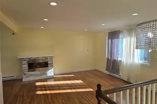 17 Lantern St, Huntington, NY 11743 - Photo 3