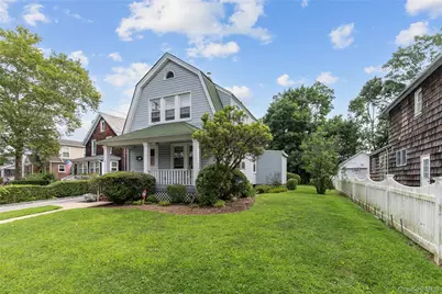 48 Saint Marks Place, Roslyn Heights, NY 11577 - Photo 1