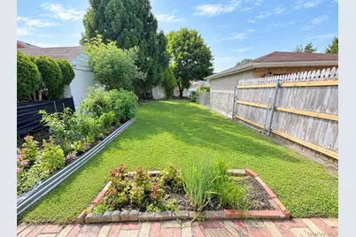 201-10 26th Avenue, Bayside, NY 11360 - Photo 13