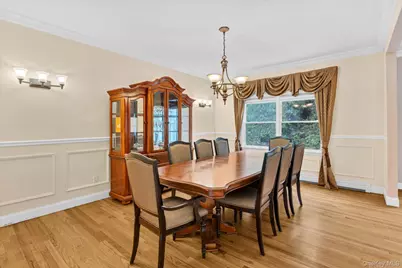 25 Pashen Place, Dix Hills, NY 11746 - Photo 5