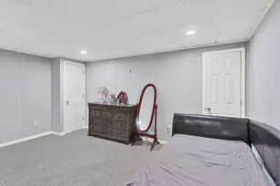 25 Pashen Pl, Dix Hills, NY 11746 - Photo 23