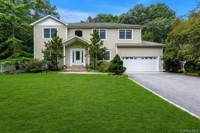 25 Pashen Place, Dix Hills, NY 11746 - Photo 1