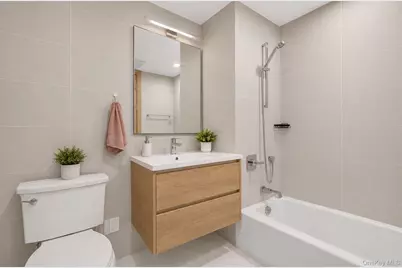 13111 Fowler Avenue #2G, Flushing, NY 11355 - Photo 17