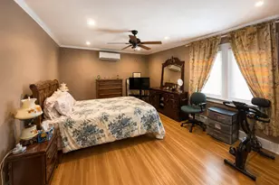 1055 Stanton Ave, Woodmere, NY 11598 - Photo 11
