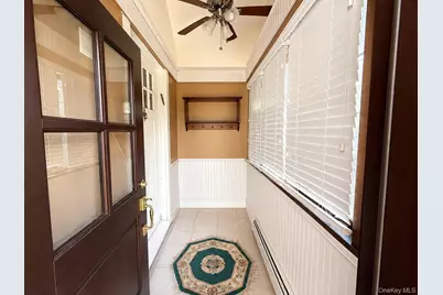 1055 Stanton Avenue, Woodmere, NY 11598 - Photo 3