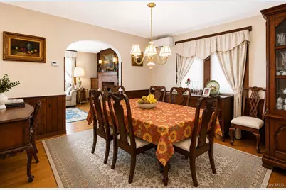 1055 Stanton Avenue, Woodmere, NY 11598 - Photo 7