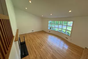 3 Stonewall Ln, Mamaroneck, NY 10543 - Photo 3