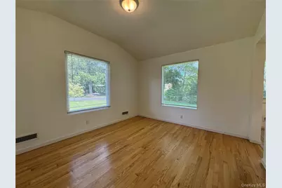 3 Stonewall Lane, Mamaroneck, NY 10543 - Photo 5