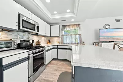 15 Glen Drive, Ridge, NY 11961 - Photo 11
