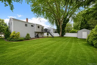 505 Hawkins Road, Selden, NY 11784 - Photo 23