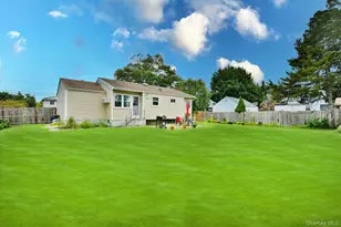 95 Jenkins Ave, North Babylon, NY 11703 - Photo 25