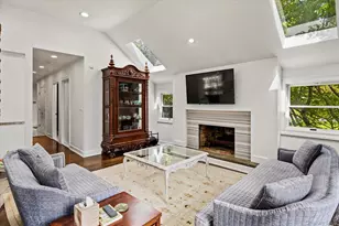 10 Vista Dr, Great Neck, NY 11021 - Photo 23