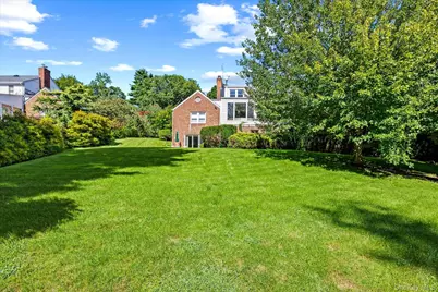 10 Vista Drive, Great Neck, NY 11021 - Photo 45