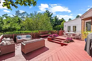 10 Vista Dr, Great Neck, NY 11021 - Photo 39