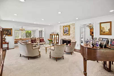 10 Vista Drive, Great Neck, NY 11021 - Photo 5