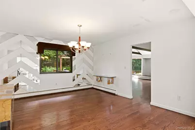 2 Cascade Court, Dix Hills, NY 11746 - Photo 9