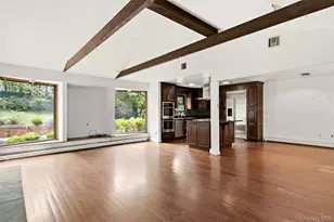 2 Cascade Ct, Dix Hills, NY 11746 - Photo 15