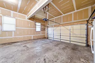 204 Melrose Pkwy, Patchogue, NY 11772 - Photo 29