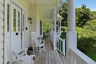 204 Melrose Pkwy, Patchogue, NY 11772 - Photo 5