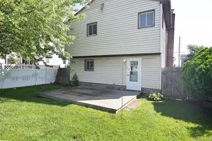 855 Surf St, Lindenhurst, NY 11757 - Photo 21