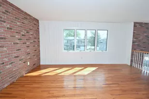 855 Surf St, Lindenhurst, NY 11757 - Photo 5