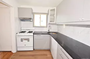 855 Surf St, Lindenhurst, NY 11757 - Photo 7
