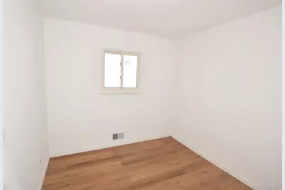 855 Surf Street, Lindenhurst, NY 11757 - Photo 13