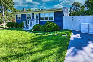 14 Kathy St, Hampton Bays, NY 11946 - Photo 3