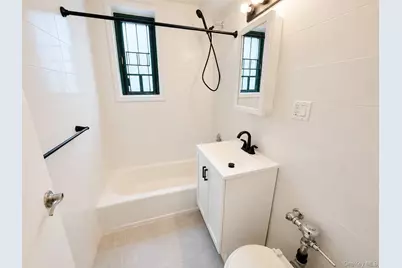 1594 Unionport Road #3H, Bronx, NY 10462 - Photo 11