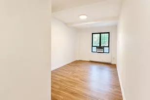 1594 Unionport Rd, Bronx, NY 10462 - Photo 15