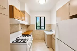 1569 Metropolitan Ave, Bronx, NY 10462 - Photo 1