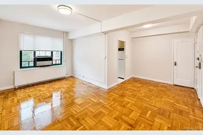 1569 Metropolitan Avenue #6I, Bronx, NY 10462 - Photo 5