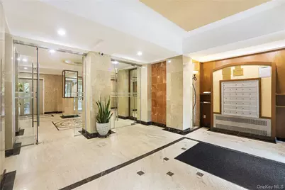 65 Oceana Drive E #9A, Brooklyn, NY 11235 - Photo 11